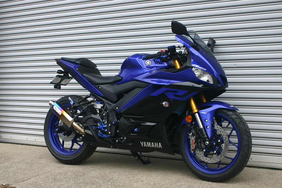 YAMAHA YZF-R25 R3 MT-25 MT-03 スリップオンマフラー